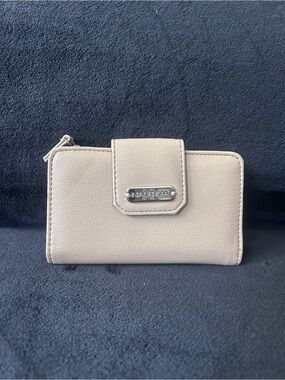 Nautica Women's Light Beige Zip & Snap Wallet